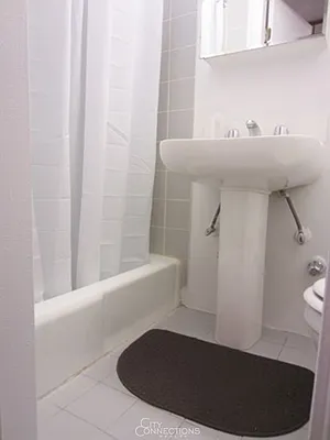 Rented by City Connections Realty | media 10