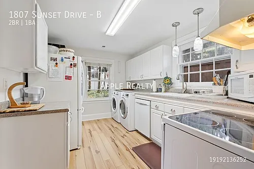 1807 Sunset Dr #B Photo 1