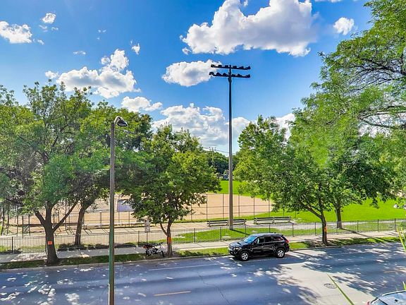 2nd image of 3009 N Damen Ave #2