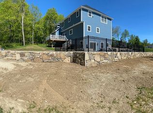 22 Whispering Pines Ln, Shelton, CT 06484