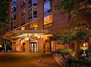 1130 N Dearborn St APT 3206, Chicago, IL 60610