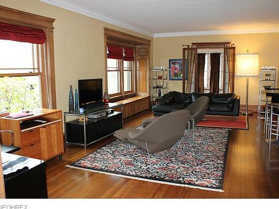 5th image of 2219 Devonshire Dr