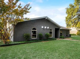 8505 Sikorski Ln, Dallas, TX 75228
