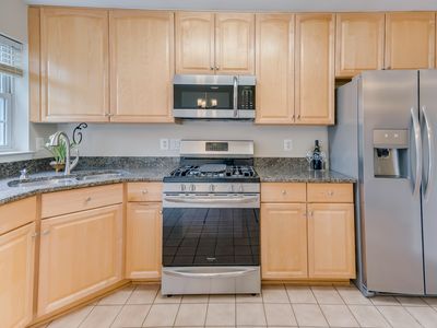 8858 Benchmark Ln, Bristow, VA, 20136