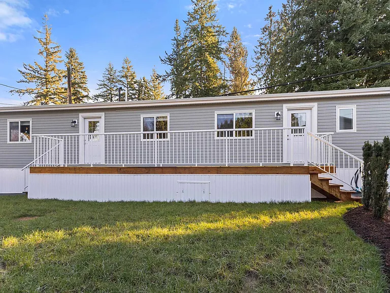 24330 Fraser Hwy #19 — Photo 31