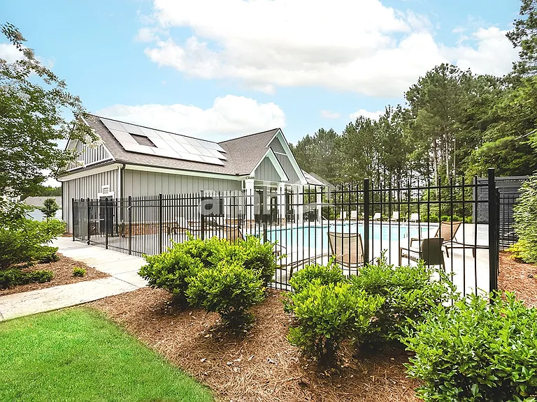 553 Camp Dr — Photo 34