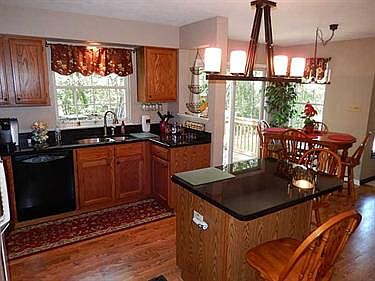 2nd image of 928 Normandy Dr