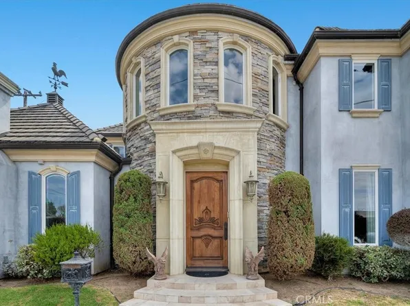 900 Meyer Ln, Redondo Beach, CA 90278