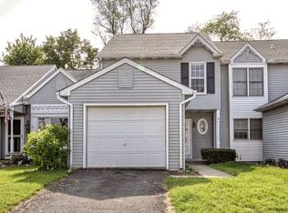 31 Warwick Cir, Mechanicsburg, PA 17050