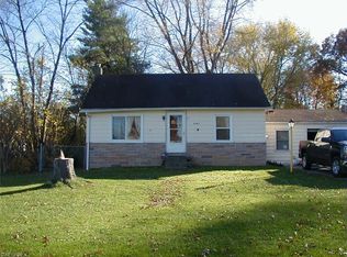 6087 Center Rd, Lowellville, OH 44436