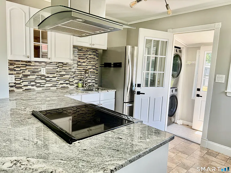 41 Albin Rd — Photo 4