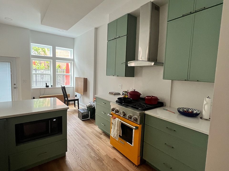 Kitchen with gas range