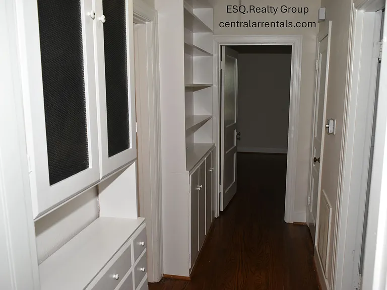 1120 N Taylor St — Photo 14
