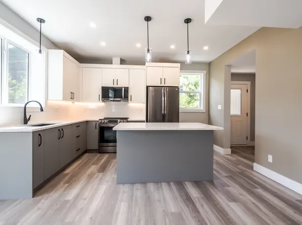 180 Hollywood Cres, Lillooet, BC V0K 1V0