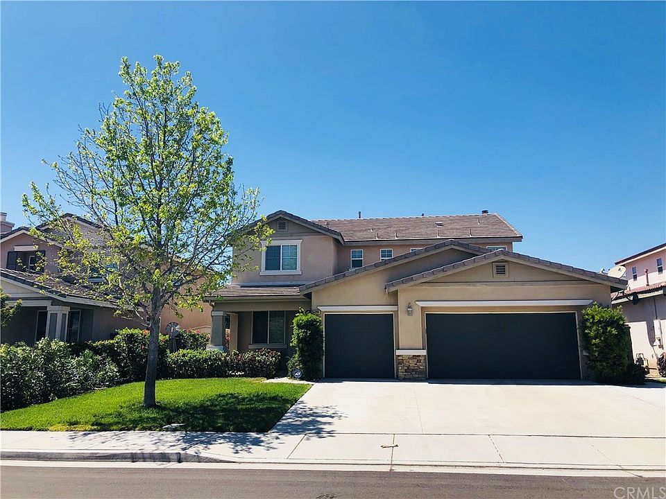 2nd image of 6293 Cosmos St