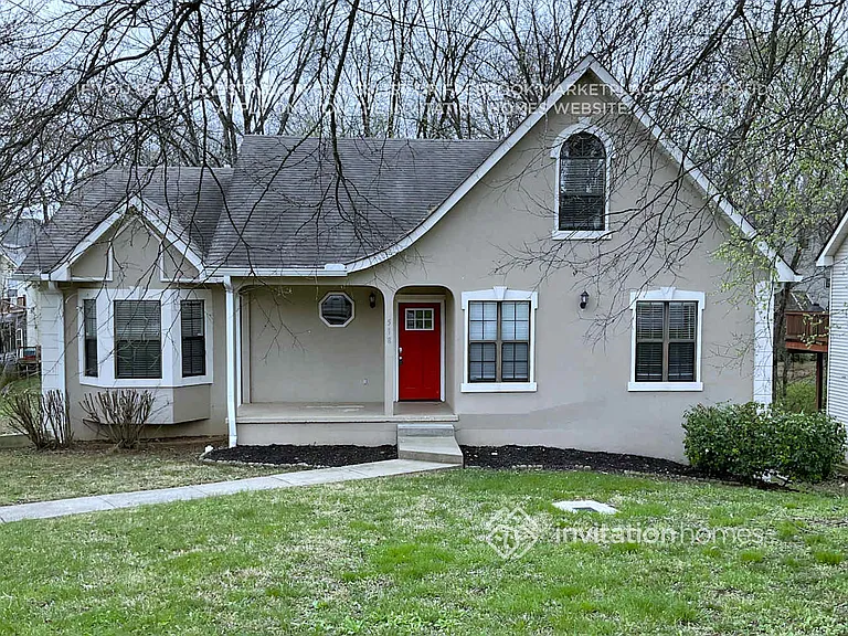 518 Woodland Hills Dr — Photo 2