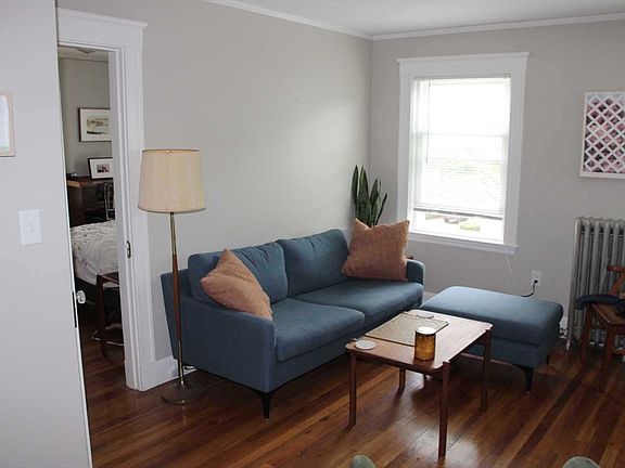 4th image of 58 Parkway Cres #2