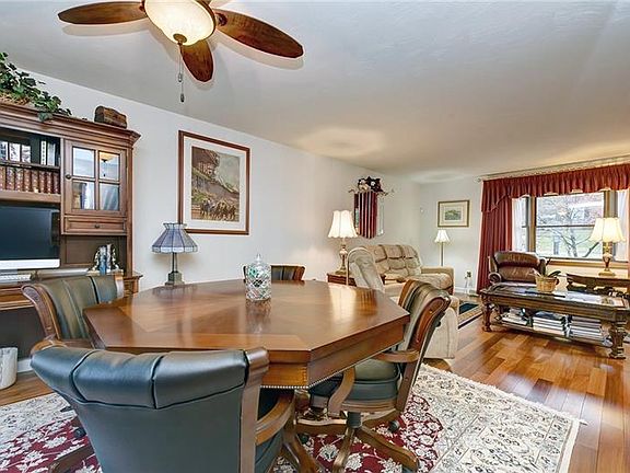 2nd image of 22 Timber Trail Dr