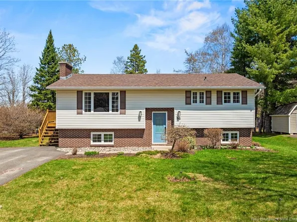 66 Berkley Dr, New Maryland, NB E3C 1C4
