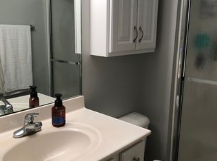 16833 Grand Cir, Omaha, NE 68116