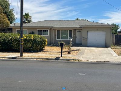 941 E E St, Oakdale, CA, 95361