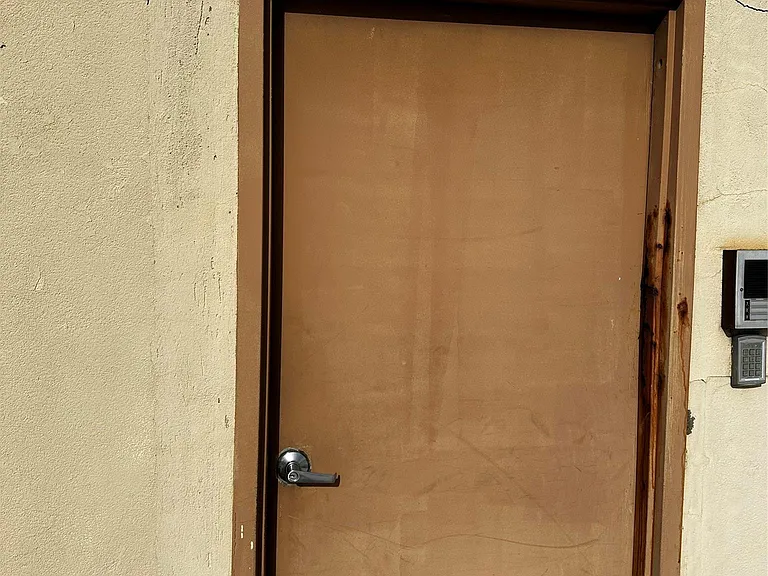 4261 Austin Blvd — Photo 11