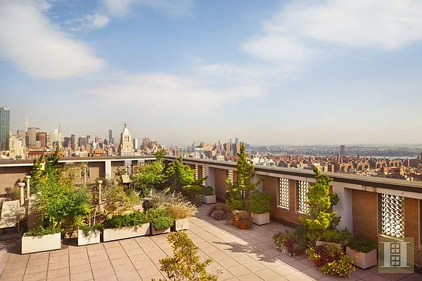 Rented by Halstead Real Estate | media 15