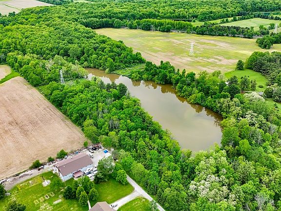 4th image of Quarry Rd