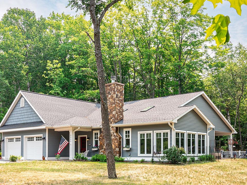 9925 Friend St, Empire, MI 49630 Zillow