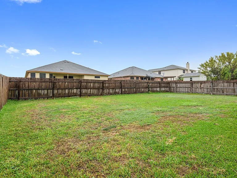 6709 Costa Dr — Photo 12