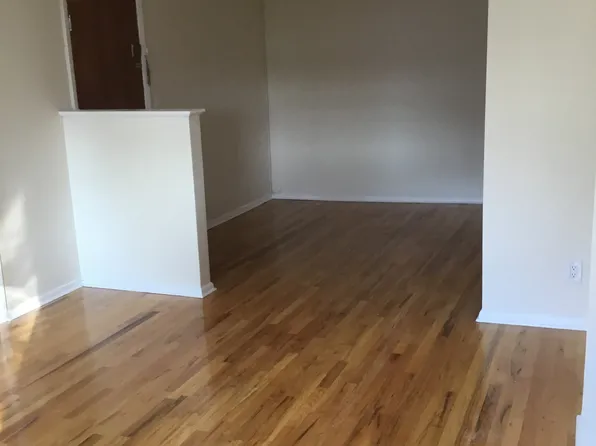 1032 Garden Street image 11 of 14