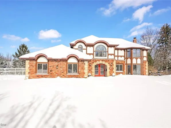 10510 Tudor Cir, North Royalton, OH 44133