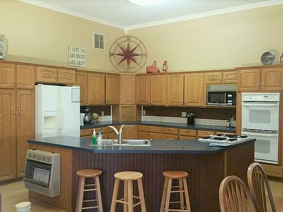 Huge Kitchen with island