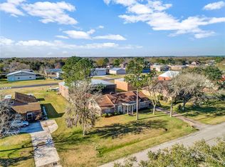 2110 Butler Dr, Friendswood, TX 77546