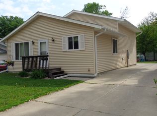 602 S Williams Ave, Sioux Falls, SD 57104