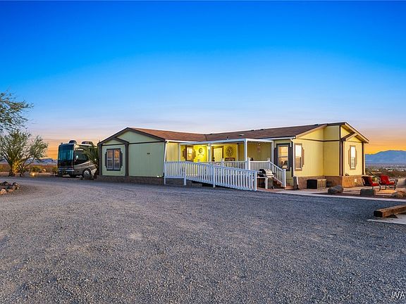 3rd image of 8244 W Redwall Drive