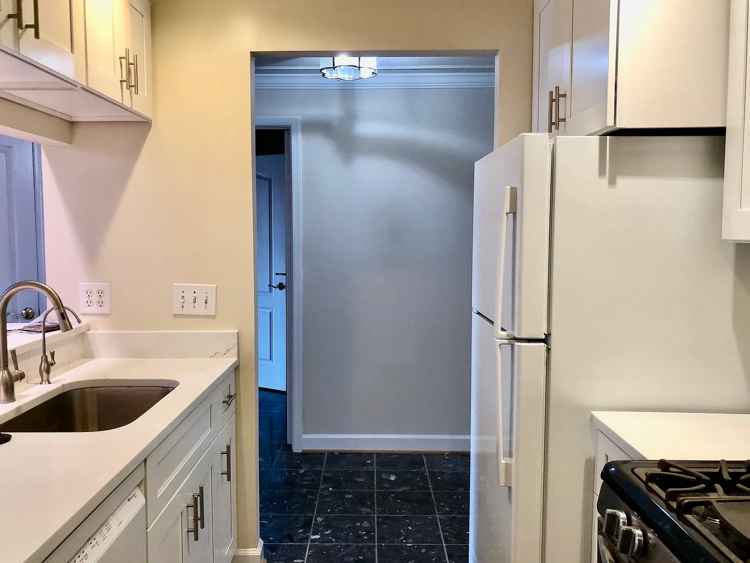 1 bed, 857 sqft, $2,850 — Photo 4