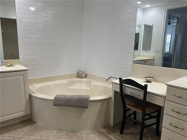 10541 Marino Pointe Dr #2002 — Photo 18
