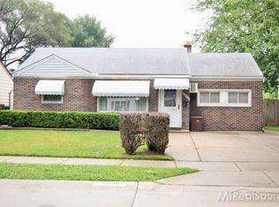 26366 Kathy St, Roseville, MI 48066