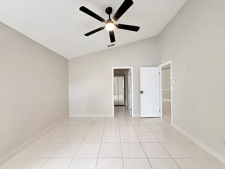 11316 Maybrook Ave — Photo 27