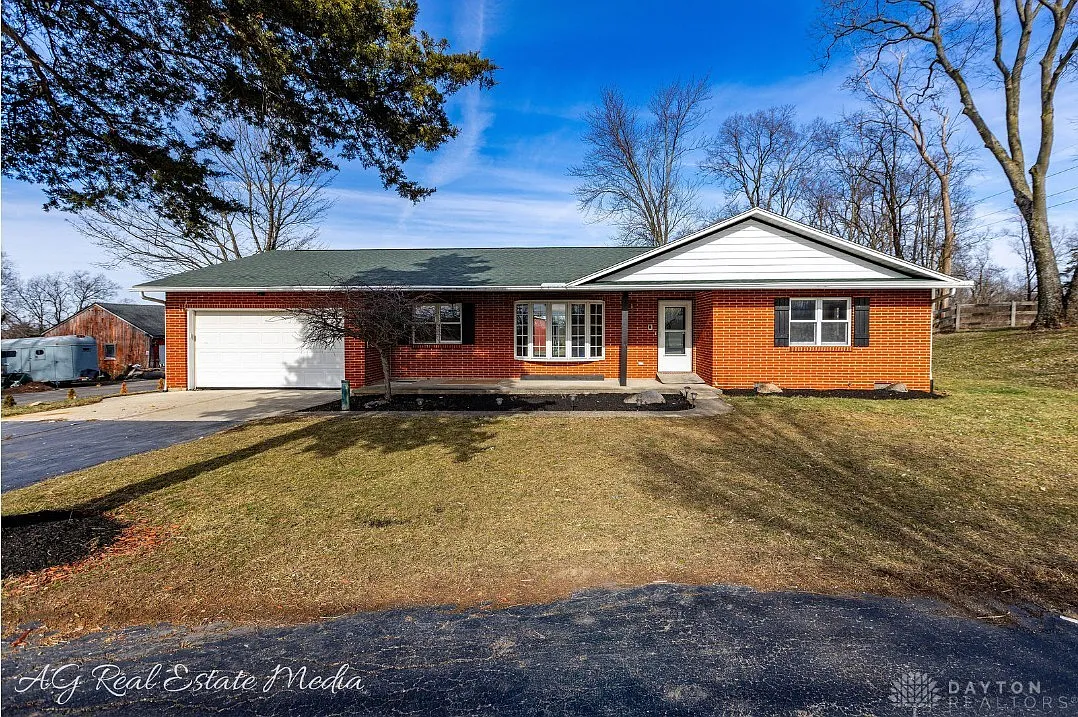 7519 Lower Miamisburg Rd photo 1