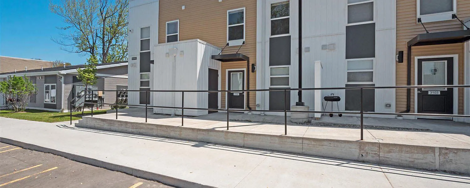 Winston Commons — Photo 4