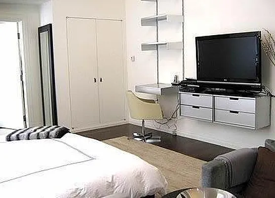 Rented by Keller Williams NYC | media 18