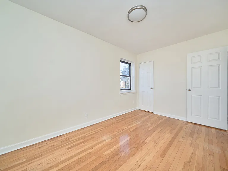 72-22 153rd St #3G — Photo 7