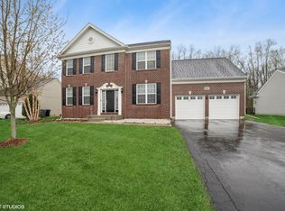 3667 Thornhill Dr, Elgin, IL 60124