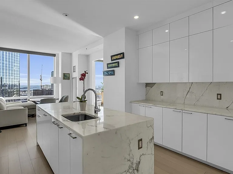 1 Franklin St #4606 — Photo 13