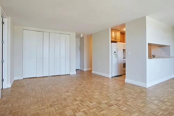 Rented by Brown Harris Stevens | media 16