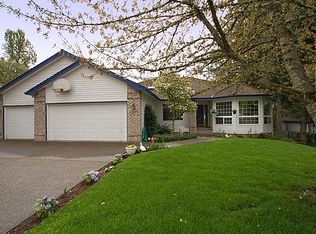 14742 SW Woodhue St, Tigard, OR 97224