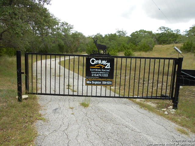 2nd image of 113 DEER VIEW DR