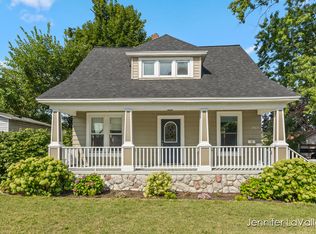 1963 Belden Ave SW, Wyoming, MI 49509